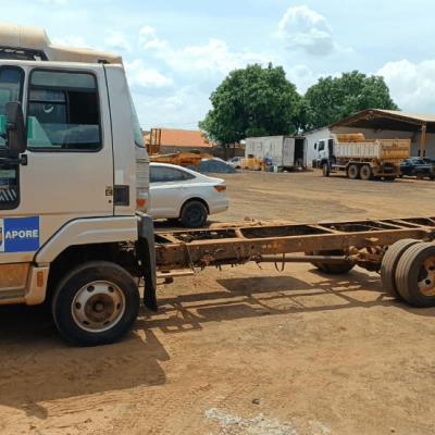 1 Caminhão | FORD/CARGO 712 E Turbo | Diesel | Cor Prata | Ano/Modelo 2010/2011 | Placa NWF9178 | RENAVAM 00334418143 | Chassi 9BFVCAC99BBB69527