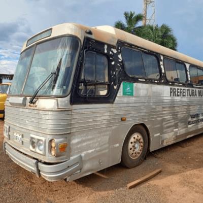 1 Ônibus | Scania K113 CL 4X2 360 | Diesel | Cor Prata | Ano/Modelo 1996/1996 | Placa EVC7116 | RENAVAM 00658223984 | Chassi 9BSKC4X2BR3465685