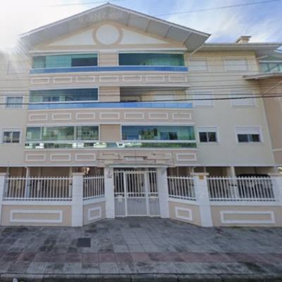 Apartamento com 92,84m² e uma vaga nos Ingleses