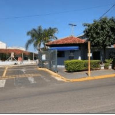 Apartamento com vaga de garagem