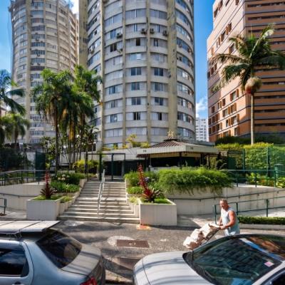 APTO RES. – A.Ú. 177M2 + 2 VAGAS – JARDINS/SP