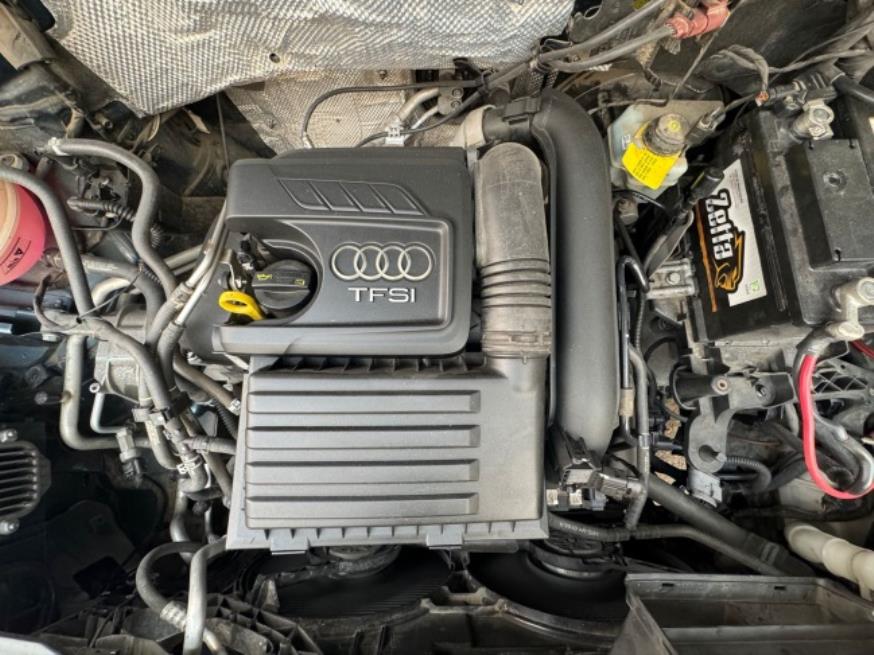 Foto ilustrativa 8 - AUDI Q3 1.4 TFSI 2017 BLINDADO – AZUL – GASOLINA