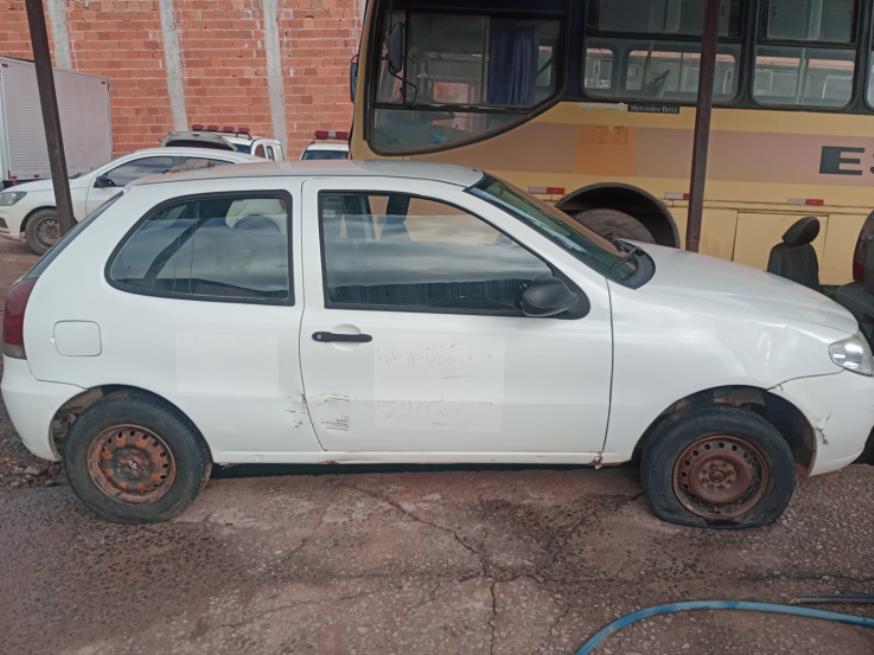 Foto ilustrativa 4 - AUTOMOVEL FIAT/PALIO FIRE, ALCOOL/GASOLINA, BRANCA, 2014/2015, CHASSI: 9BD17102ZF7512668, RENAVAM: 01034167445, NO ESTADO EM QUE SE ENCONTRA.
