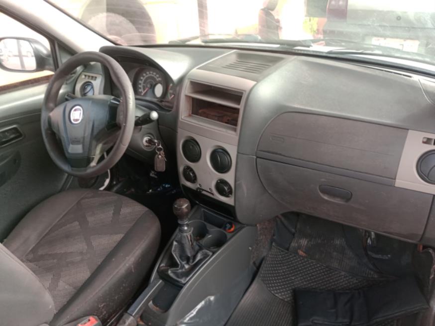 Foto ilustrativa 6 - AUTOMOVEL FIAT/PALIO FIRE, ALCOOL/GASOLINA, BRANCA, 2014/2015, CHASSI: 9BD17102ZF7512668, RENAVAM: 01034167445, NO ESTADO EM QUE SE ENCONTRA.