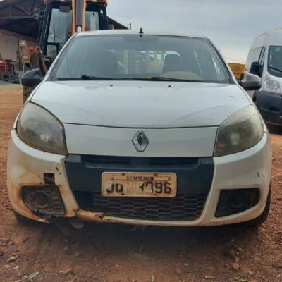 AUTOMÓVEL, RENAULT/SANDERO AUT1016V, 77 CV, BRANCA, ÁLCOOL/GASOLINA, 2013/2014, CHASSI; 93YBSR6RHEJ774470, RENAVAM: 00567109178, NO ESTADO E CONDIÇÕES EM QUE SE ENCONTRA.