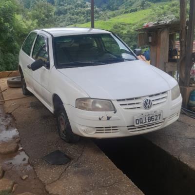 AUTOMOVEL VW/GOL 1.0 GIV, ALCOOL/GASOLINA, BRANCA, 2013/2014, CHASSI: 9BWAA05WXEP017942, RENVAM: 00553803271, NO ESTADO EM QUE SE ENCONTRA.
