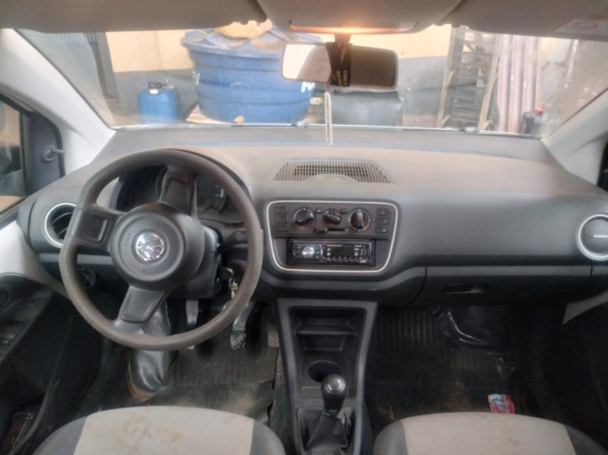 Foto ilustrativa 5 - AUTOMOVEL, VW/UP TAKE MA, BRANCA,  2014/2015, ALCOOL/GASOLINA, CHASSI: 9BWAG4128FT530897, RENAVAM: 01011242416, NO ESTADO EM QUE SE ENCONTRA.