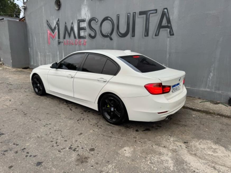 Foto ilustrativa 2 - BMW 320I 3B11 2013 – BRANCA – GASOLINA
