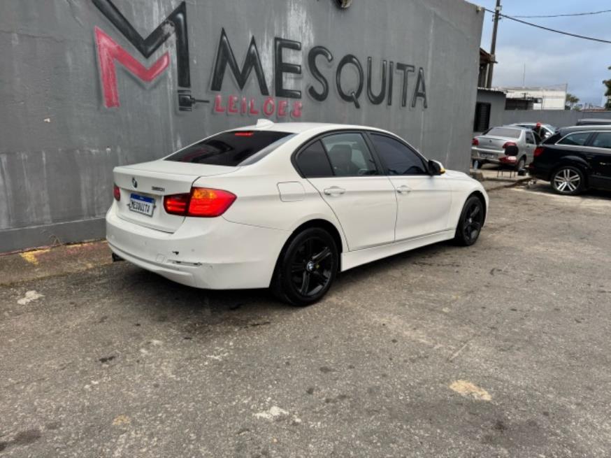 Foto ilustrativa 4 - BMW 320I 3B11 2013 – BRANCA – GASOLINA