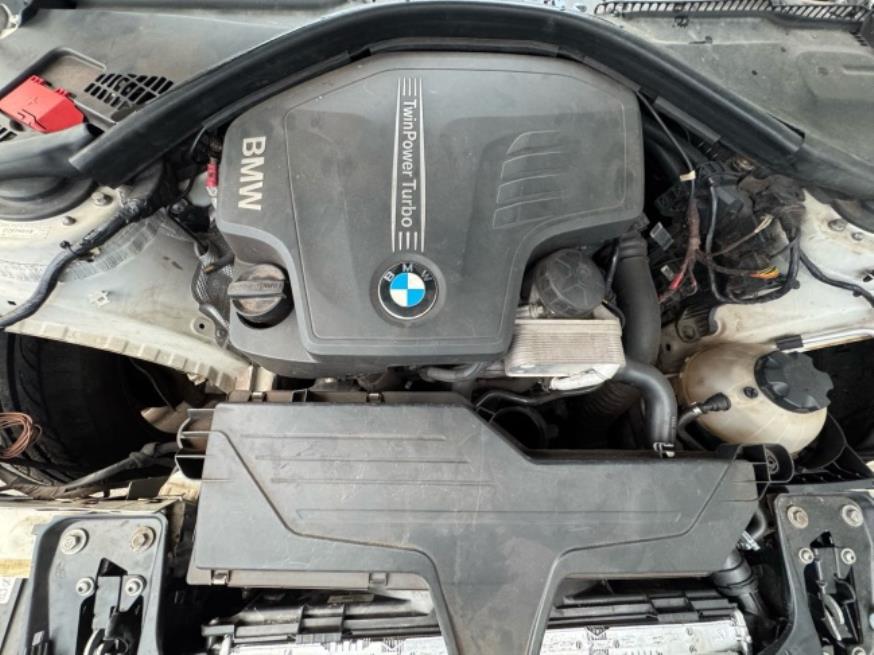 Foto ilustrativa 8 - BMW 320I 3B11 2013 – BRANCA – GASOLINA