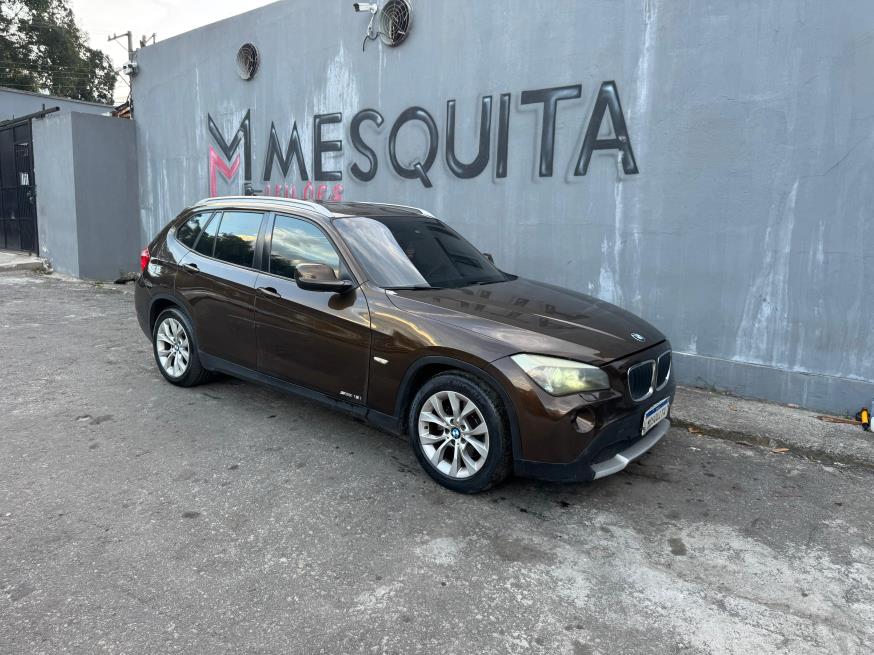 Foto ilustrativa 1 - BMW X1 SDRIVE 2011 – MARROM – GASOLINA