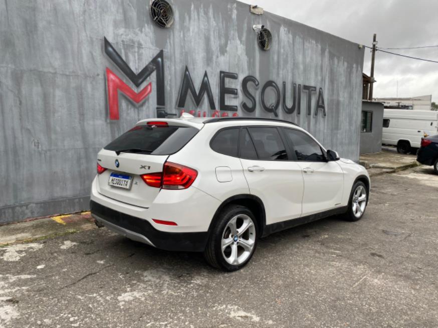 Foto ilustrativa 6 - BMW X1 SDRIVE 20I 2015 BLINDADA – BRANCA – GASOLINA