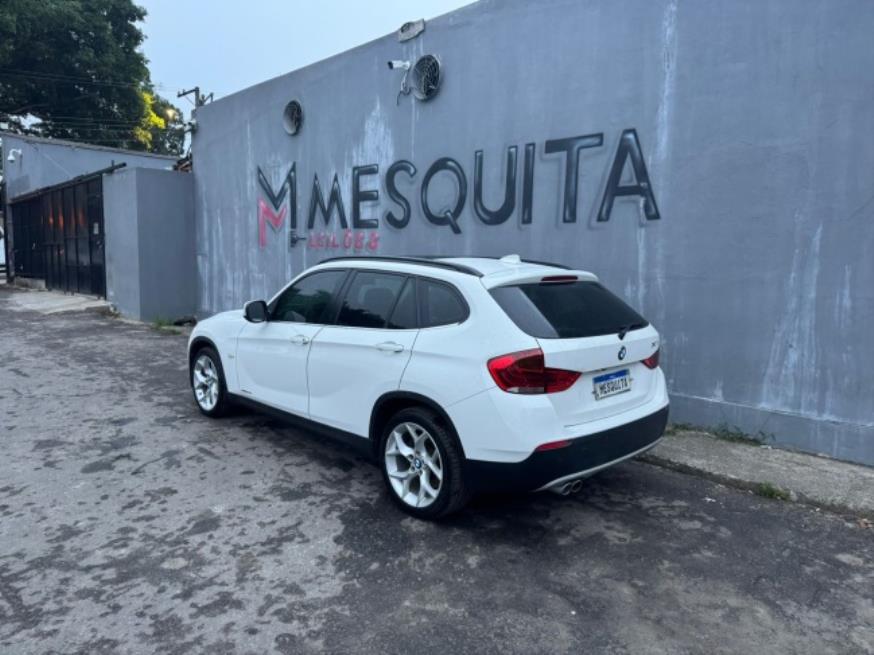 Foto ilustrativa 2 - BMW X1 XDRIVE 28i 3.0 2010 – BRANCA – GASOLINA