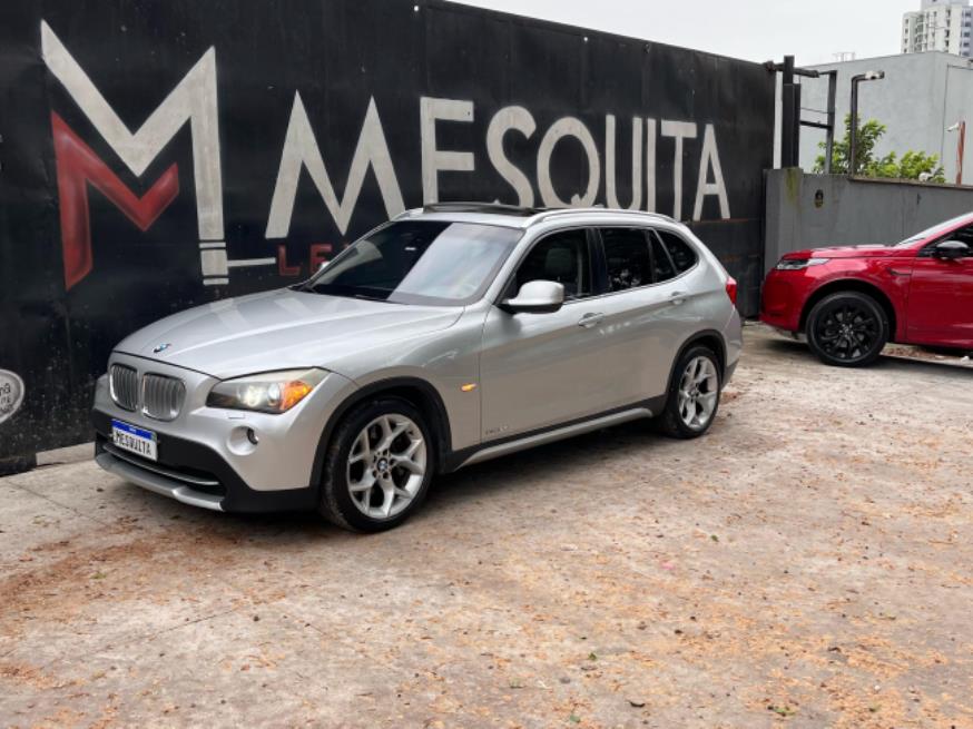 Foto ilustrativa 3 - BMW X1 XDRIVE 28i 3.0 2011 BLINDADO – PRATA – GASOLINA