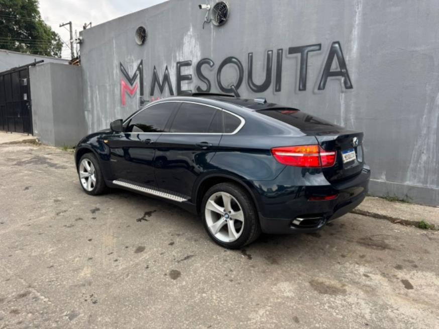 Foto ilustrativa 2 - BMW X6 XDRIVE 50I 4.4 BI-TURBO 2014 – AZUL – GASOLINA