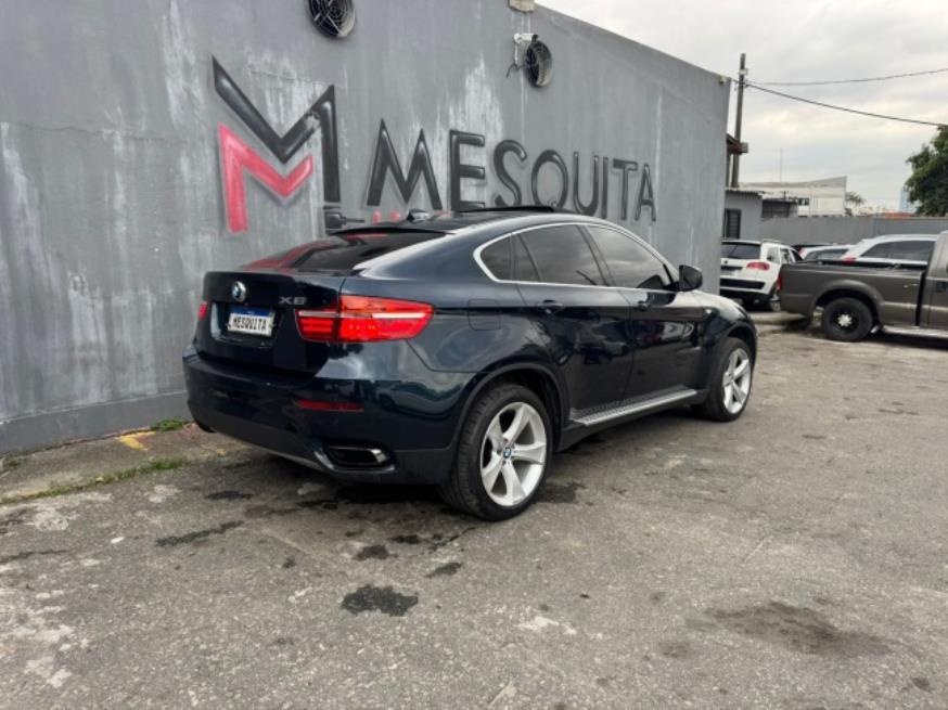 Foto ilustrativa 4 - BMW X6 XDRIVE 50I 4.4 BI-TURBO 2014 – AZUL – GASOLINA