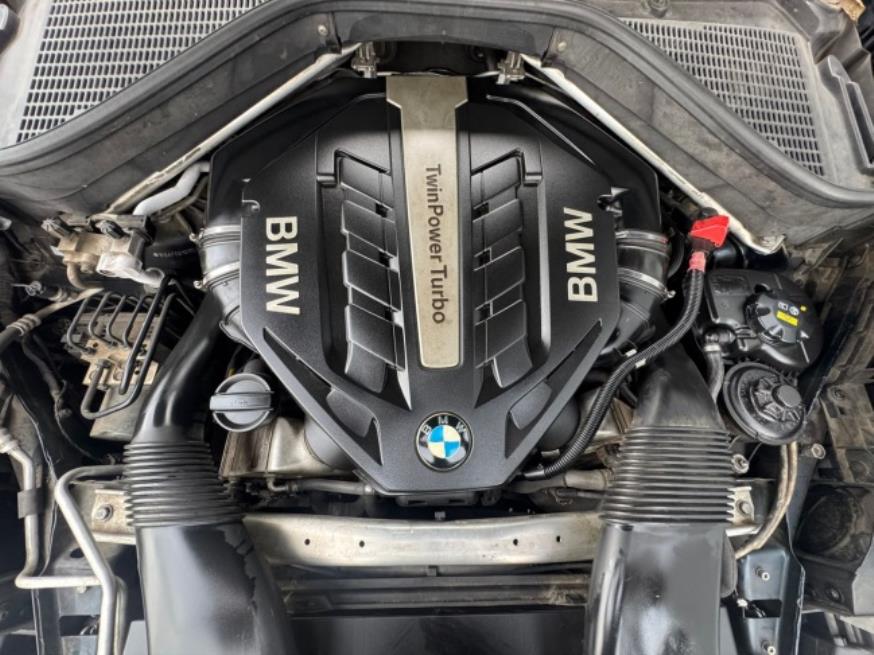 Foto ilustrativa 8 - BMW X6 XDRIVE 50I 4.4 BI-TURBO 2014 – AZUL – GASOLINA