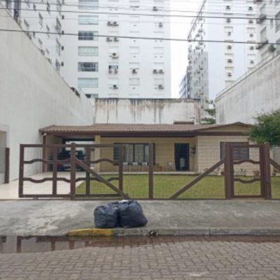 Capão da Canoa/RS – Centro – Casa com 220m²