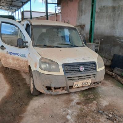 CAR/CAMINHONETE/FURGÃO, FIAT/DOBLO CARGO, BRANCA, ALCOOL/GASOLINA, 2015/2016, CHASSI: 9BD22315UG2041903, RENAVAM: 01079376477, NO ESTADO EM QUE SE ENCONTRA.