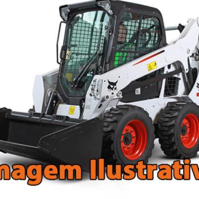 CARREGADEIRA COMPACTA BOBCAT S-130