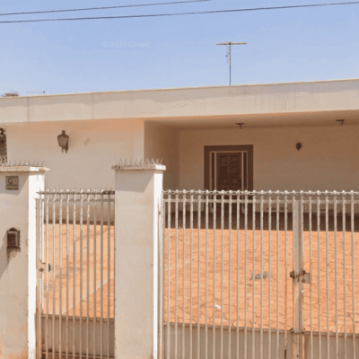 Casa com 350m² de área construída