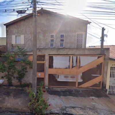 Casa residencial nº 421, na Rua Antônio Carlos de Almeida, Conjunto Habitacional Orestes Borges de Oliveira, Santa Fé do Sul/SP, com 192,20m² metros quadrados de área construída e terreno com área de 201,71m².