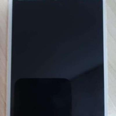 Celular Samsung/Duos capa traseira cor branca.