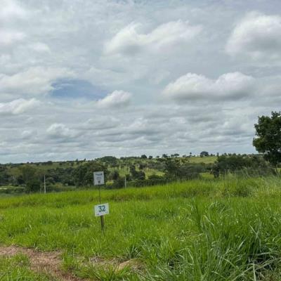 Chácara 32, Quadra 07, localizada na Rua G, no Chacreamento Espelho D’Água, em Abaeté/MG, com área total de 1.000,00 m², matrícula nº 29.170 do CRI de Abaeté/MG.