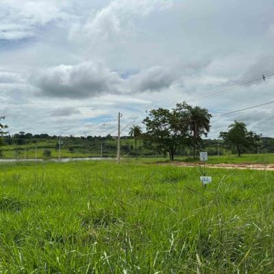 Chácara 33, Quadra 04, do Chacreamento Espelho D’Água, situada na Rua F, em Abaeté/MG, com área de 1.000,00 m², matrícula nº 29.064 do CRI de Abaeté/MG.