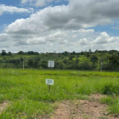 Chácara 33, Quadra 05, localizada na Rua F, no Chacreamento Espelho D’Água, em Abaeté/MG, com área total de 1.000,00 m², matrícula nº 29.097 do CRI de Abaeté/MG.