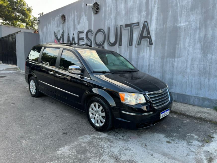Foto ilustrativa 1 - CHRYSLER TOWN & COUNTRY Limited BLINDADO 2010- PRETA – GASOLINA