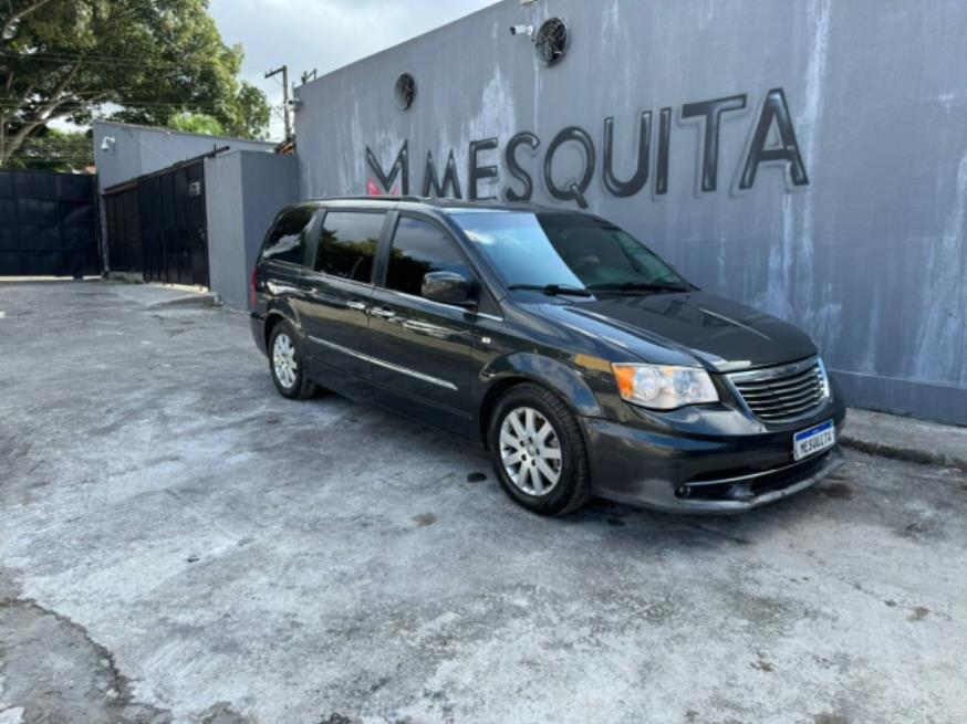 Foto ilustrativa 1 - CHRYSLER TOWN & COUNTRY TOURING BLINDADO 2012- PRETA – GASOLINA