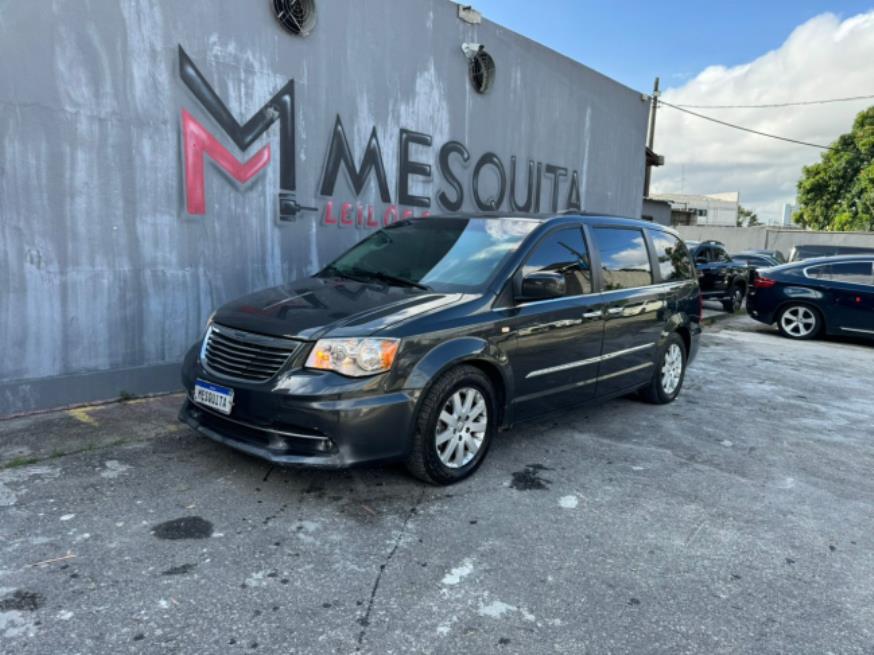 Foto ilustrativa 8 - CHRYSLER TOWN & COUNTRY TOURING BLINDADO 2012- PRETA – GASOLINA