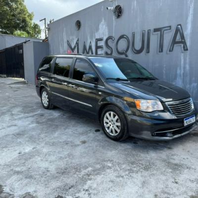 CHRYSLER TOWN & COUNTRY TOURING BLINDADO 2012- PRETA – GASOLINA