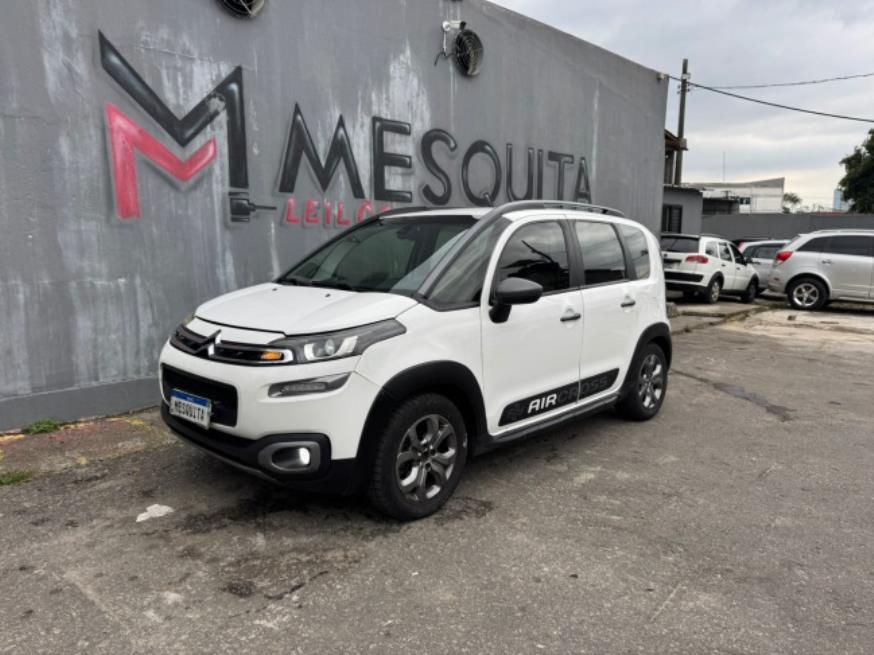 Foto ilustrativa 3 - CITROEN AIRCROSS SHINE 1.6 2017 – BRANCA – FLEX