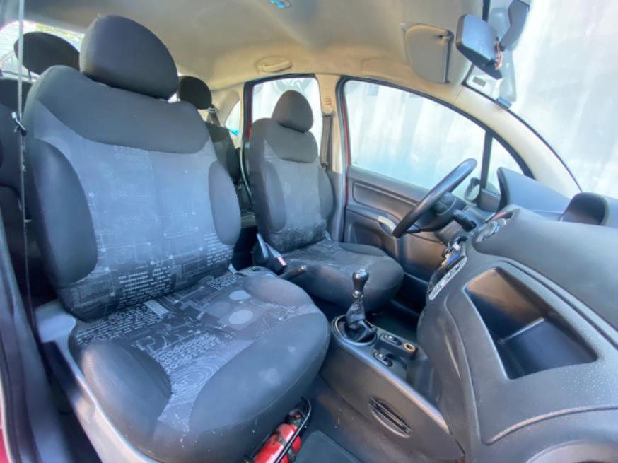 Foto ilustrativa 2 - CITROEN C3 GLX 1.4 2011 – VERMELHA – FLEX