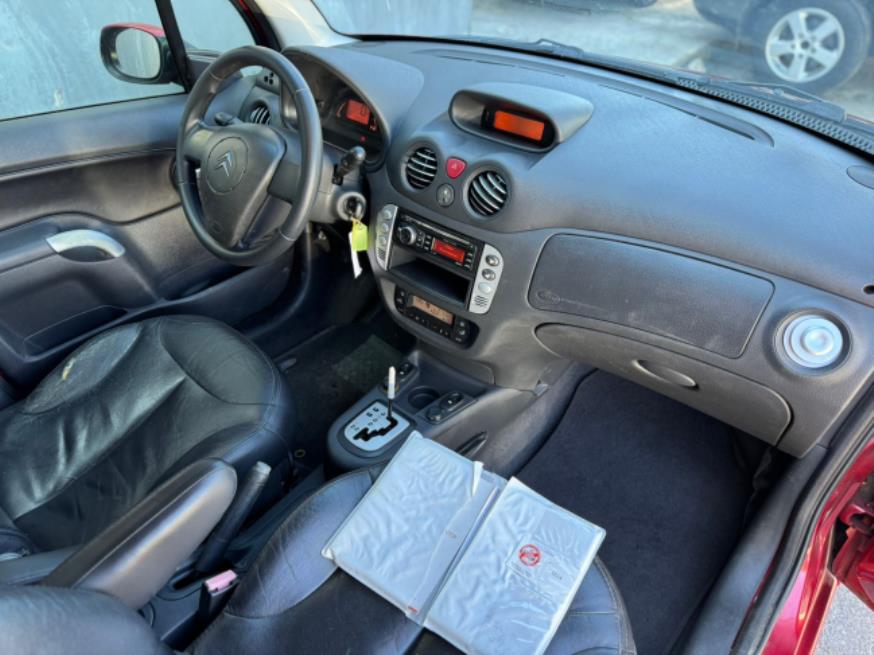 Foto ilustrativa 5 - CITROEN C3 PICASSO EXCLUSIVE 1.6 2012 – VERMELHO – FLEX