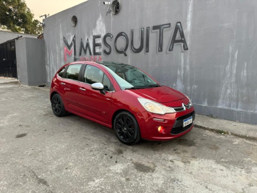 Foto ilustrativa 1 - CITROEN C3 PICASSO EXCLUSIVE 2013 – VERMELHO – FLEX