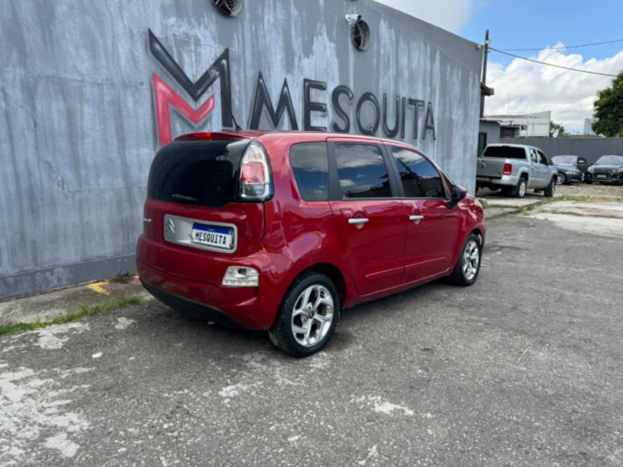Foto ilustrativa 4 - CITROEN C3 PICASSO GLX  2013 – VERMELHO – FLEX