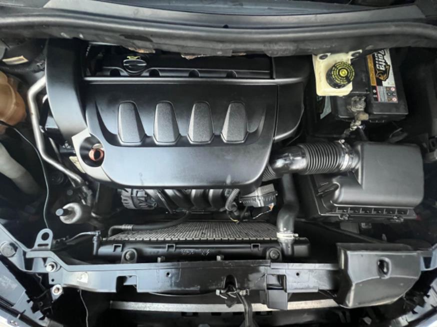 Foto ilustrativa 7 - CITROEN C4 PALLAS  GLX 2008 – PRETO – FLEX