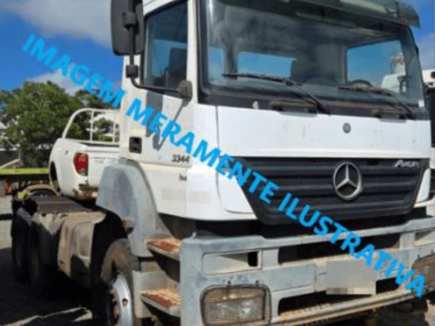 Foto ilustrativa 1 - Direitos sobre caminhão M.Benz/Axor 3344S6X4