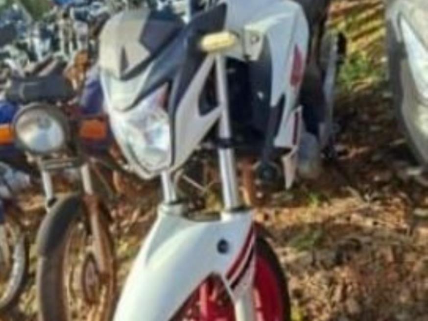 Foto ilustrativa 3 - Direitos sobre motocicleta Honda/CB250F Twister CBS