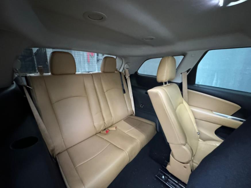 Foto ilustrativa 8 - DODGE JOURNEY RT 3.6 AT 2017 – BRANCA – GASOLINA