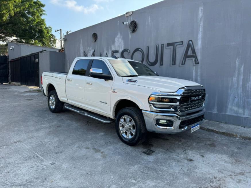 Foto ilustrativa 1 - DODGE RAM 2500 LARAIME 2020 BLINDADA – BRANCA – DIESEL