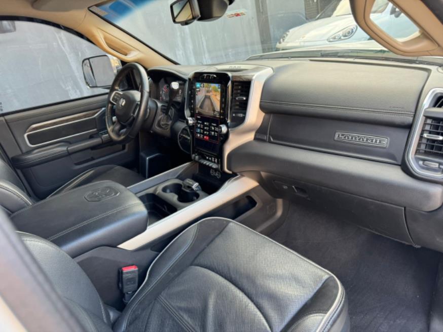 Foto ilustrativa 5 - DODGE RAM 2500 LARAIME 2020 BLINDADA – BRANCA – DIESEL