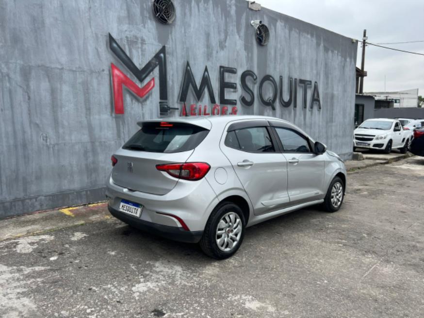 Foto ilustrativa 4 - FIAT ARGO 1.0 2019 – PRATA – GASOLINA