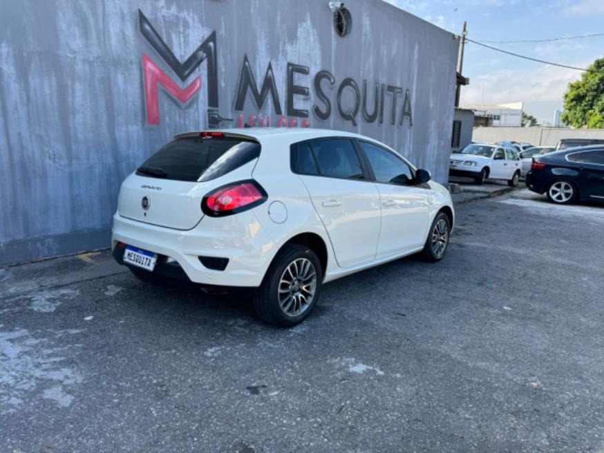 Foto ilustrativa 4 - FIAT BRAVO ESSENCE  2016 – BRANCO – FLEX