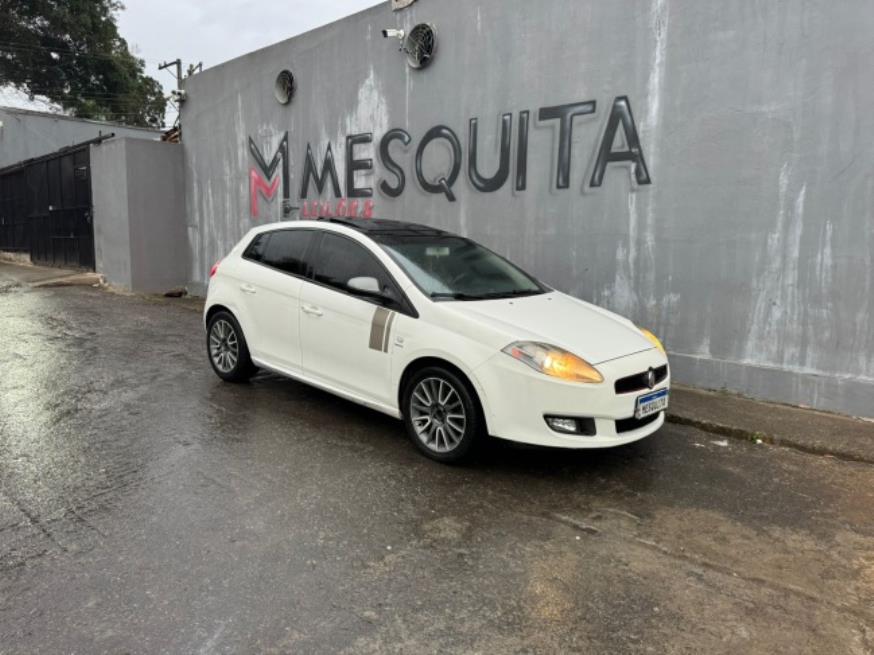 Foto ilustrativa 1 - FIAT BRAVO SPORTING 1.8 DUAL 2013 – BRANCO – FLEX