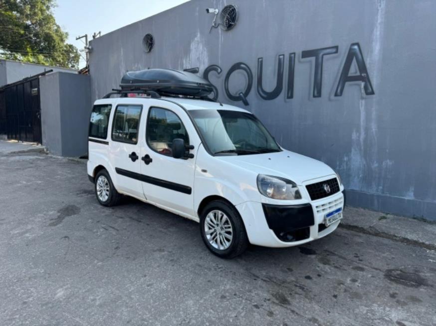 Foto ilustrativa 1 - FIAT DOBLO ESSENCE 1.8  2020 – BRANCA – FLEX