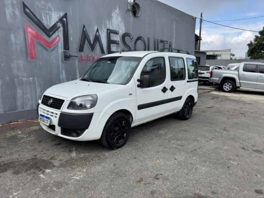 Foto ilustrativa 3 - FIAT DOBLO ESSENCE 1.8 7L 2021 – BRANCA – FLEX